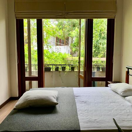 Cozy Luxury Room With Balcony View ! Rajagiriya Bagian luar foto